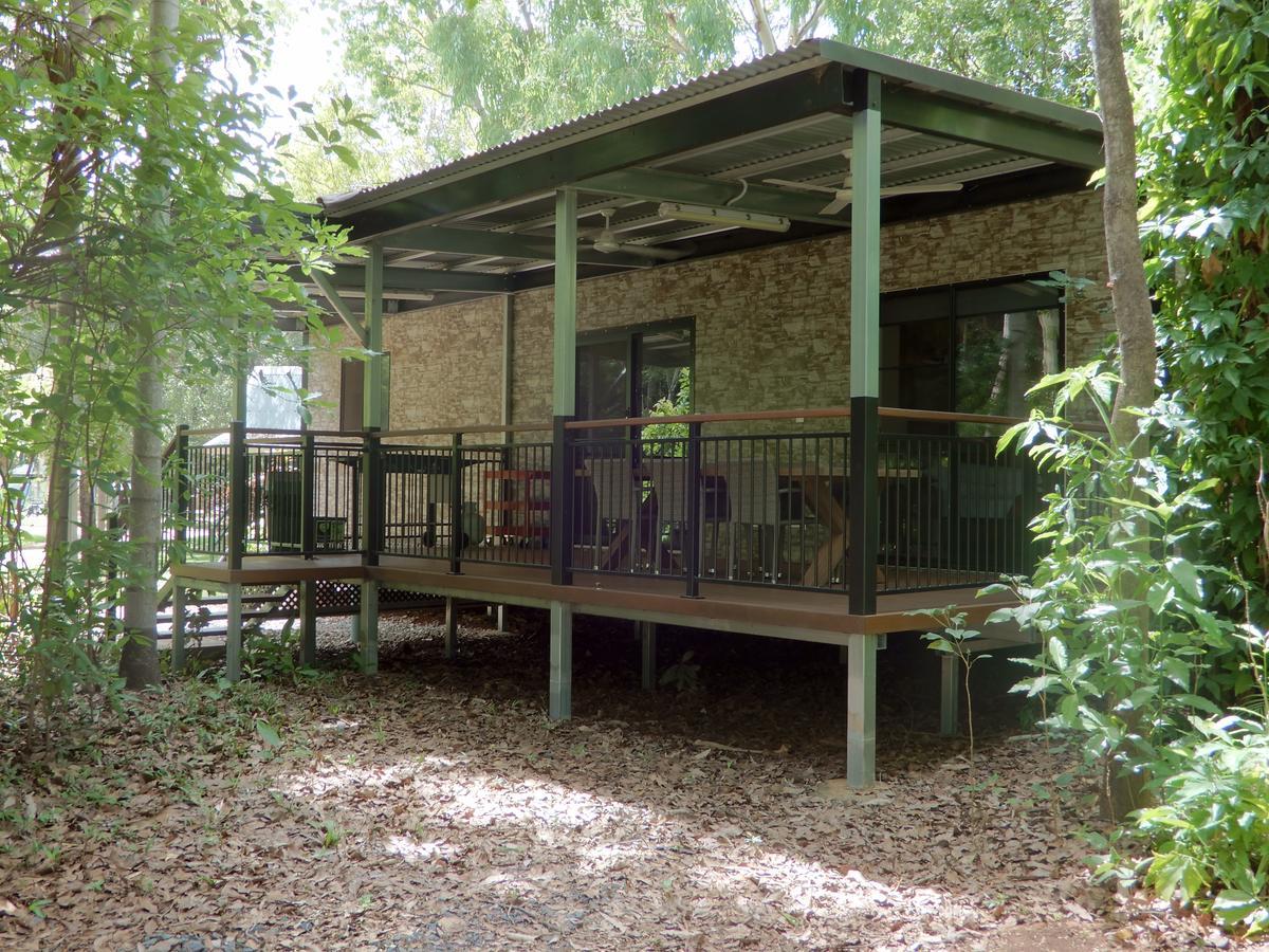 Litchfield Tourist Park Hotel Batchelor Bagian luar foto